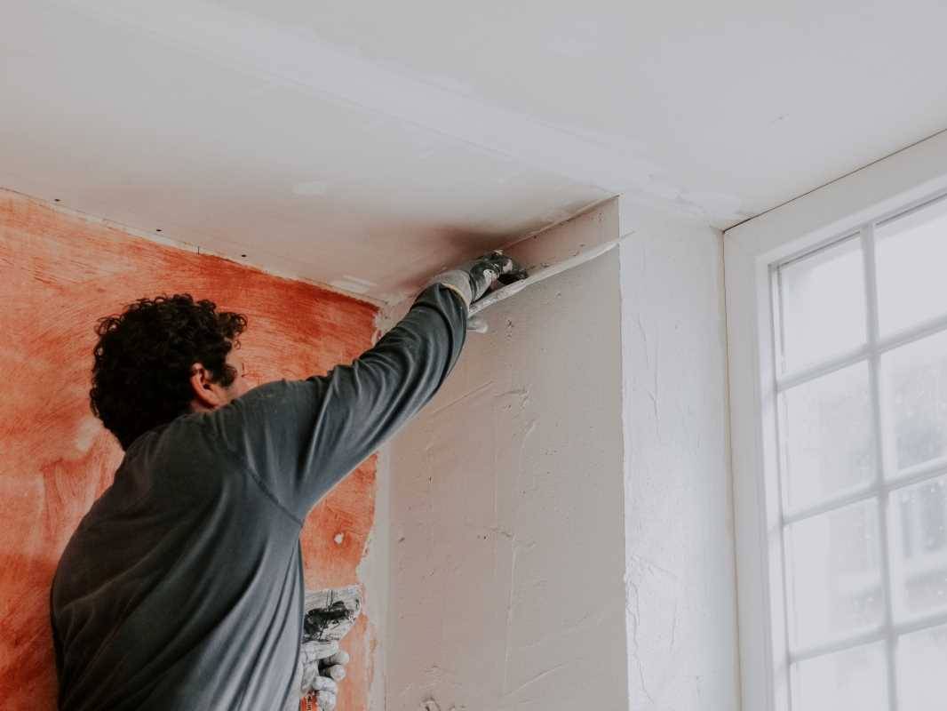 How to Patch Drywall: A Guide for Homeowners